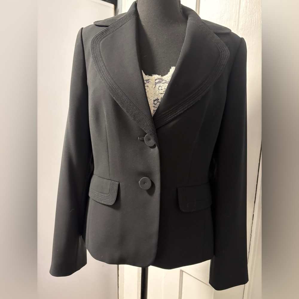 Elegant Ann Taylor Black Women's Blazer with Covered Buttons